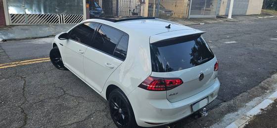 VOLKSWAGEN GOLF 1.4 TSI HIGHLINE 16V TOTAL FLEX 4P TIPTRONIC VOLKSWAGEN GOLF 1.4 TSI HIGHLINE 16V TOTAL FLEX 4P TIPTRONIC